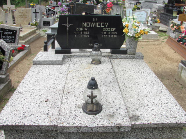 Grób Józef Nowicki