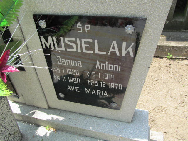 Antoni Musielak 1914 Dolsk - Grobonet - Wyszukiwarka osób pochowanych