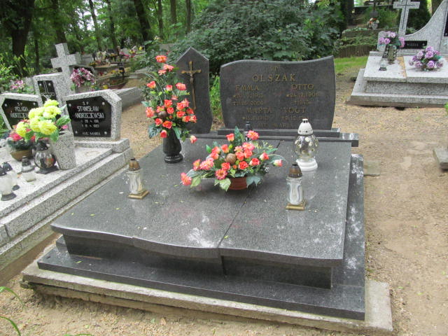 Grób Emma Olszak